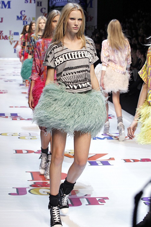 Wearable Trends D&G ReadyToWear Fall 2011 Runway Photos, Milan